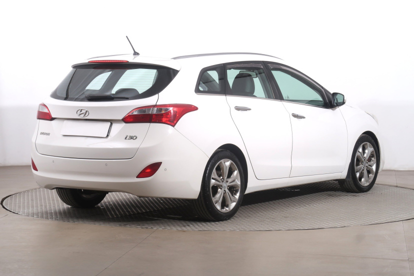 Hyundai i30, 2013