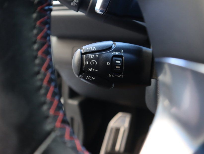 Peugeot 308, 2015