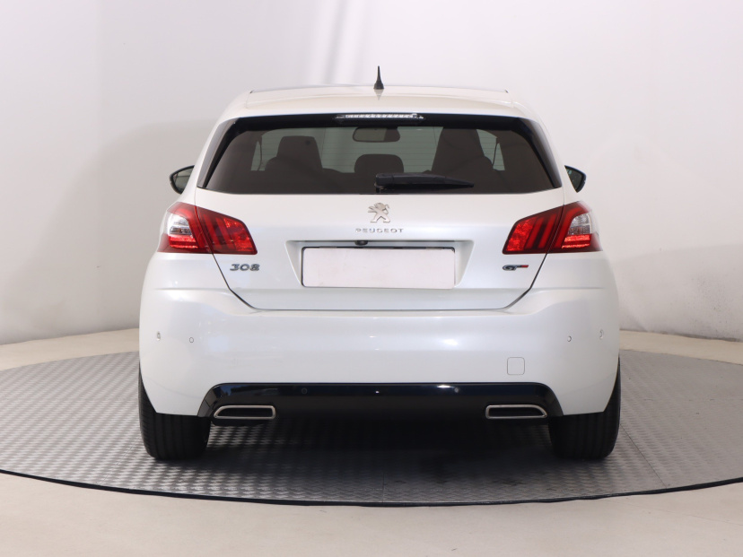 Peugeot 308, 2015