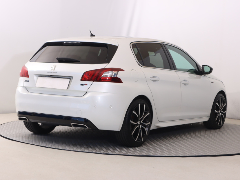 Peugeot 308, 2015
