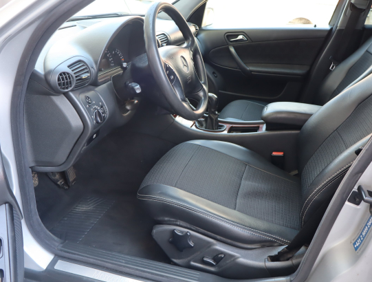 Mercedes-Benz C 200 CDI 