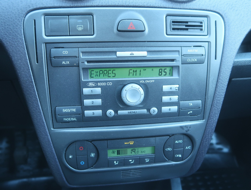 Ford Fusion, 2010