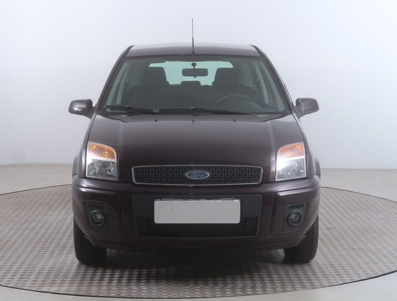 Ford Fusion, 2010