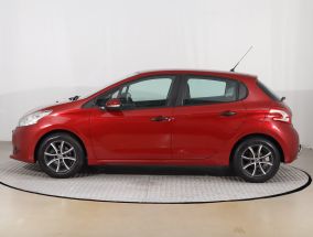 Peugeot 208 - 2013