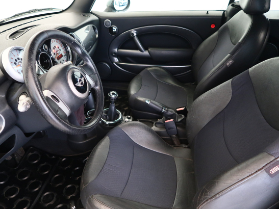 MINI Cabrio