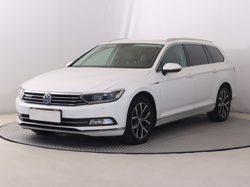 Volkswagen Passat, 2016