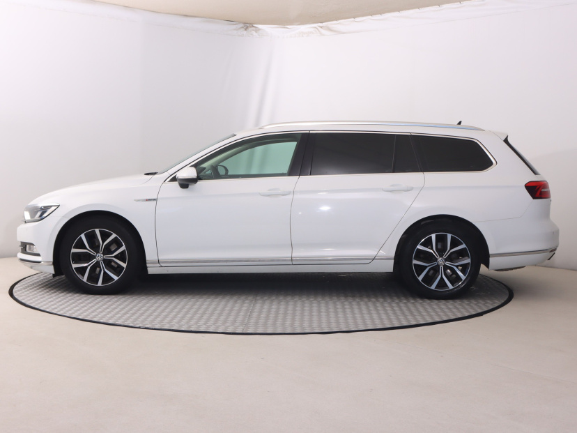 Volkswagen Passat, 2016