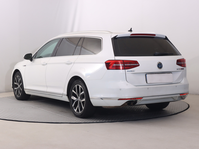 Volkswagen Passat, 2016