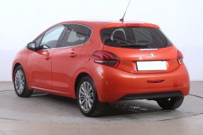Peugeot 208 - 2015