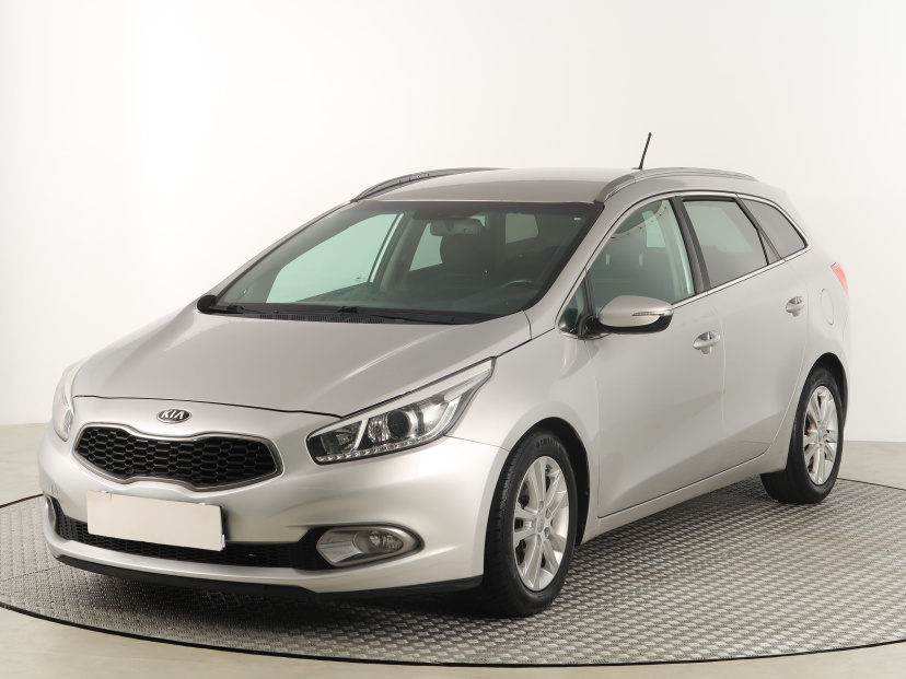 Kia Ceed, 2013
