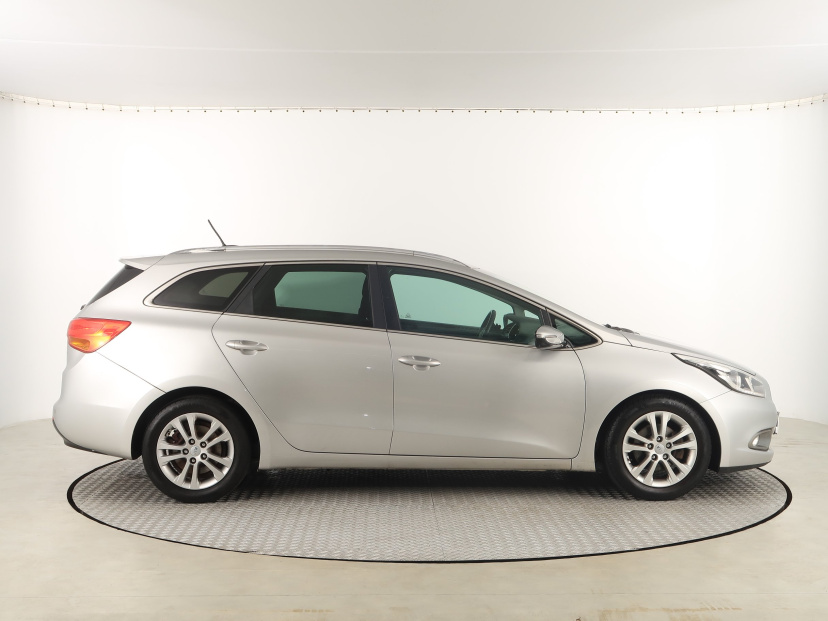 Kia Ceed, 2013