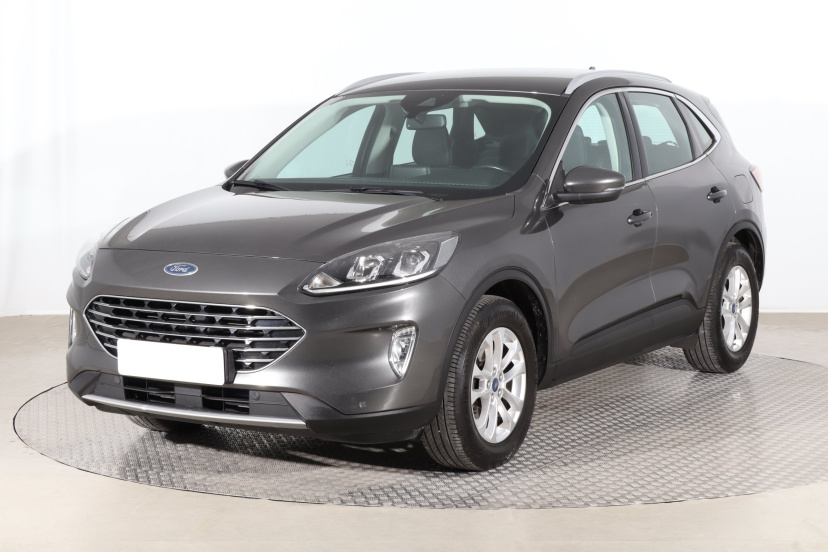 Ford Kuga, 2021