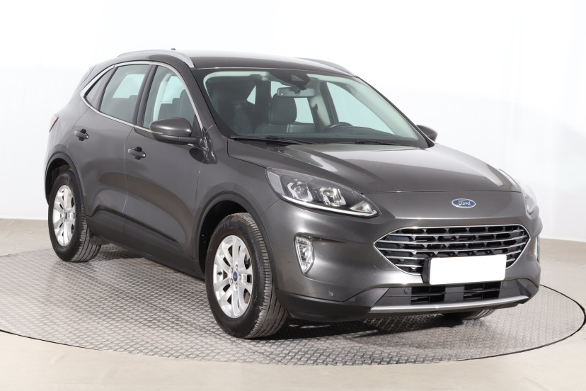Ford Kuga, 2021