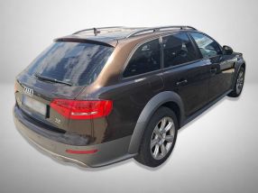 Audi A4 Allroad - 2011