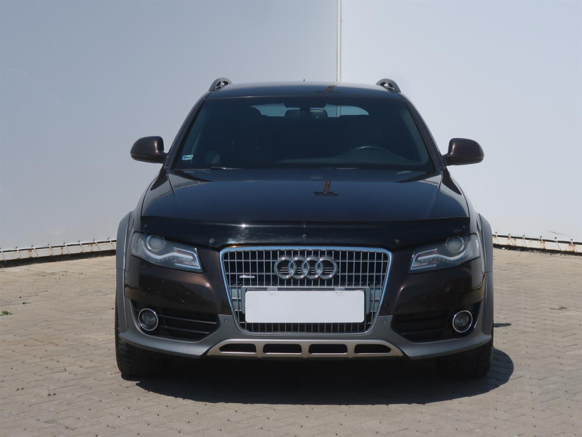 Audi A4 Allroad, 2011