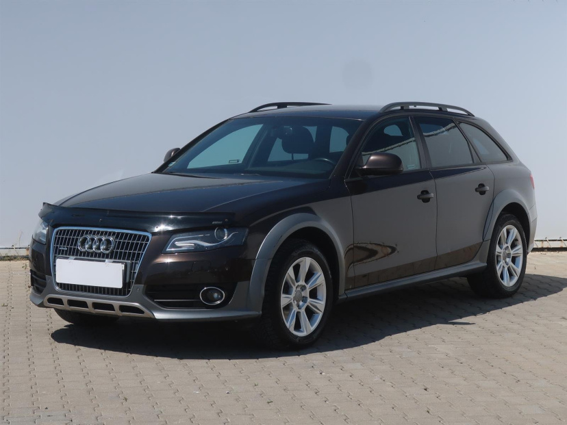 Audi A4 Allroad, 2011