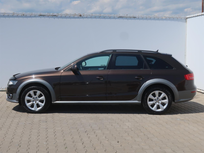 Audi A4 Allroad, 2011