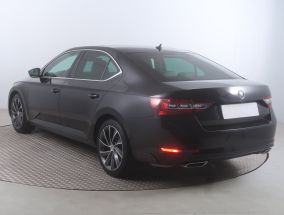 Škoda Superb - 2016