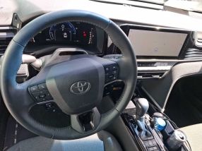 Toyota Camry - 2024