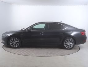 Škoda Superb - 2017