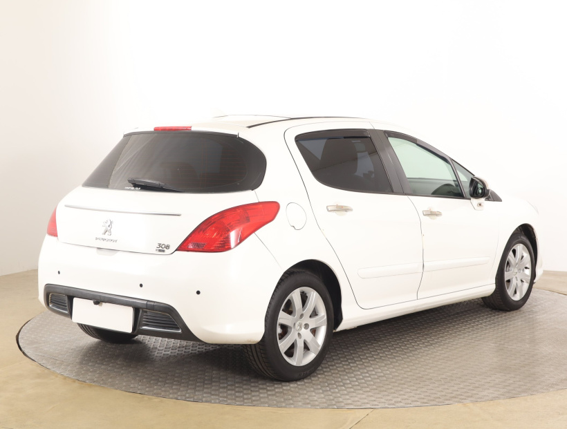 Peugeot 308, 2012