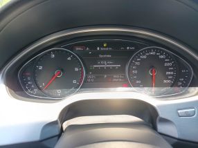 Audi A8 - 2016