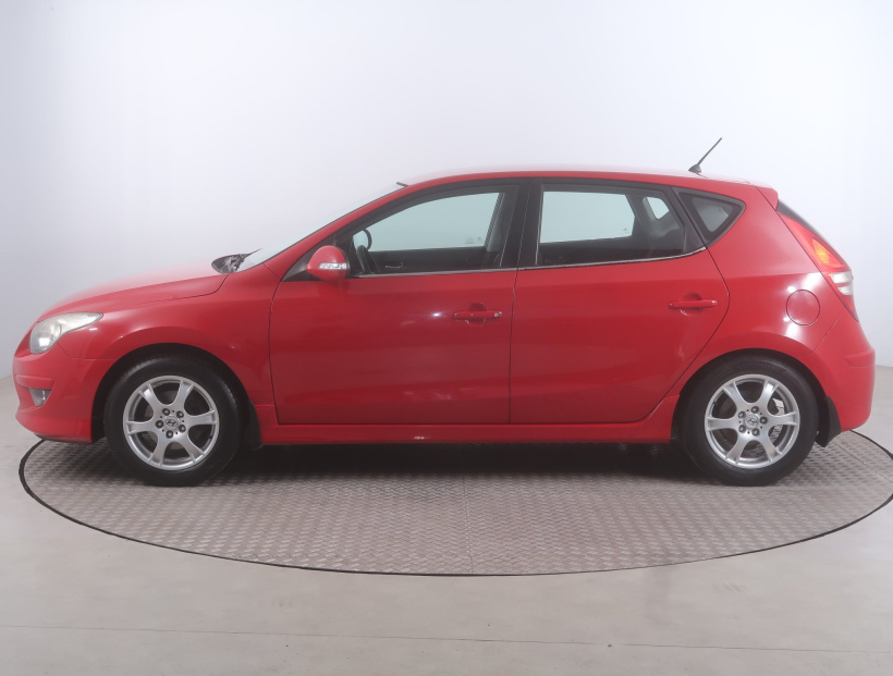 Hyundai i30, 2011