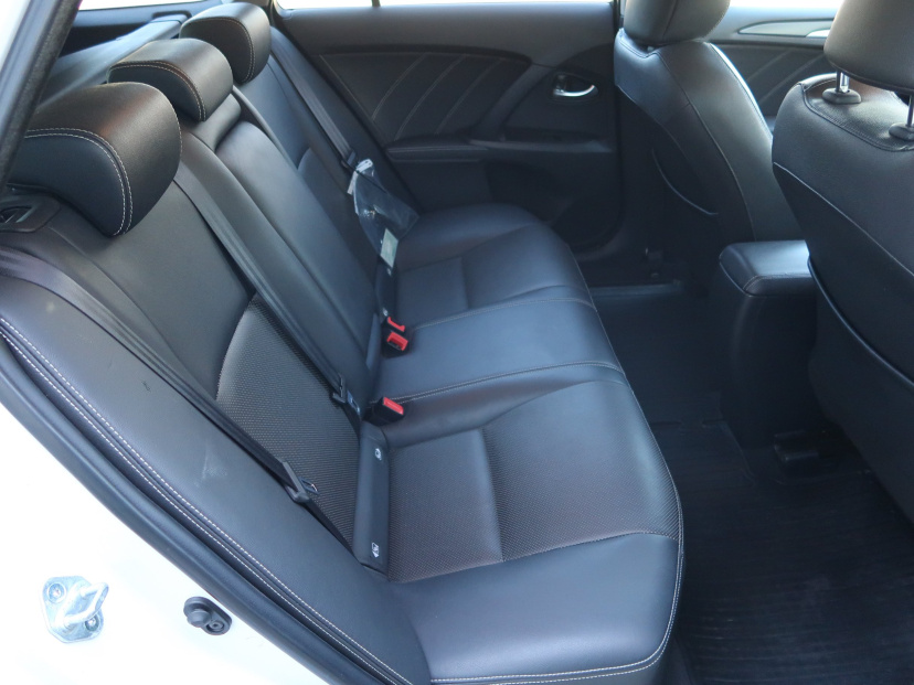 Toyota Avensis, 2015
