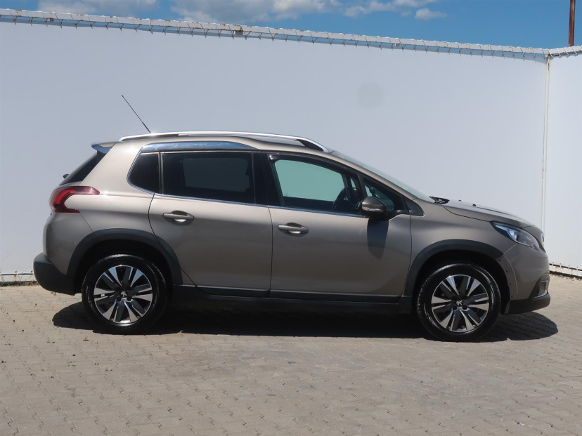 Peugeot 2008, 2017