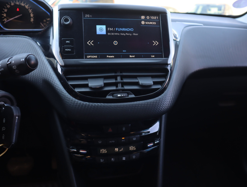 Peugeot 2008, 2019