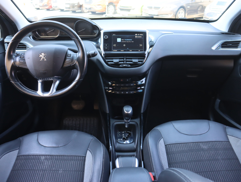 Peugeot 2008, 2019