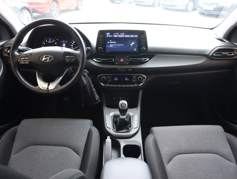 Hyundai i30, 2022