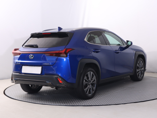 Lexus UX 300h