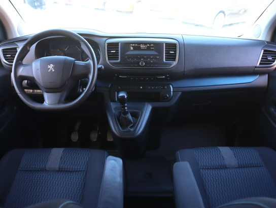 Peugeot Traveller