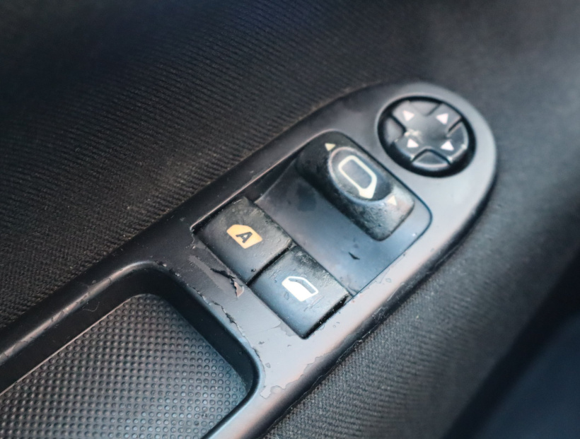 Peugeot 207, 2009
