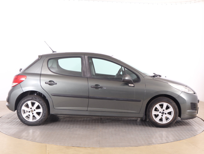 Peugeot 207, 2009
