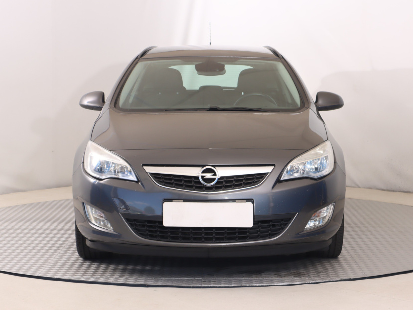 Opel Astra, 2012