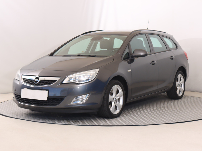 Opel Astra, 2012
