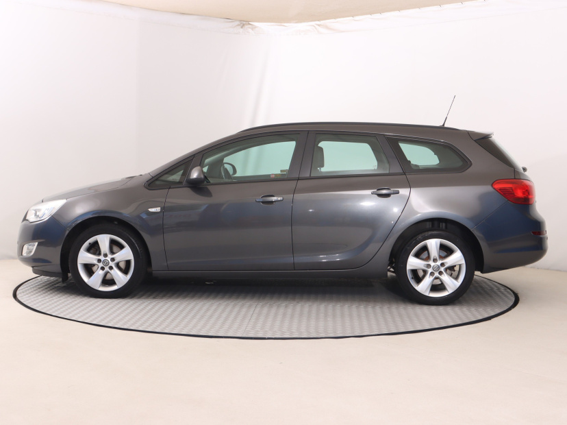 Opel Astra, 2012