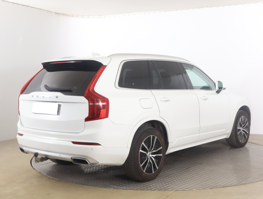 Volvo XC90 B5 AWD
