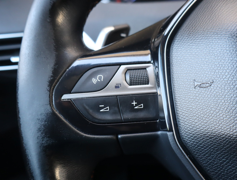 Peugeot 3008, 2017