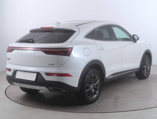 Dongfeng Fengon 5