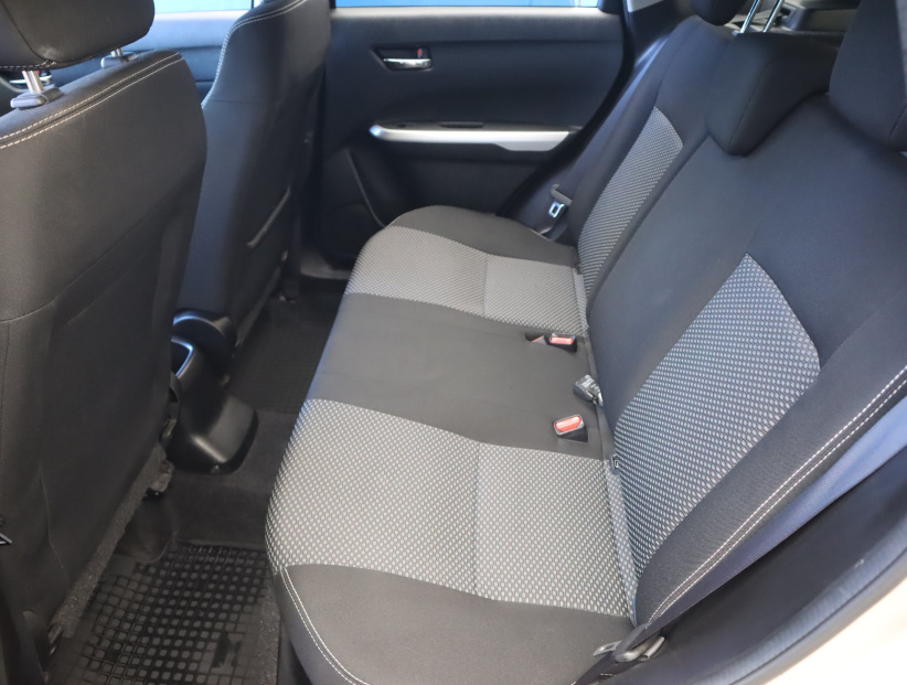 Suzuki Vitara, 2015
