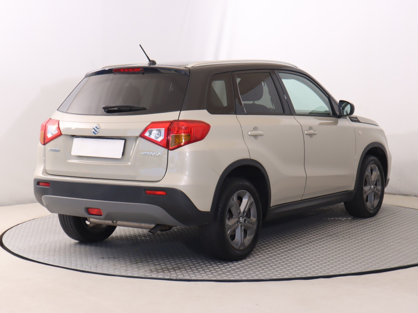 Suzuki Vitara, 2015