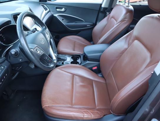 Hyundai Grand Santa Fe