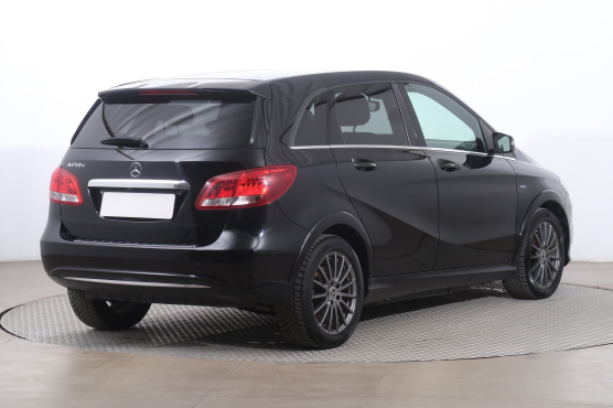 Mercedes-Benz B 250 e