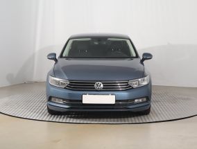 Volkswagen Passat - 2015