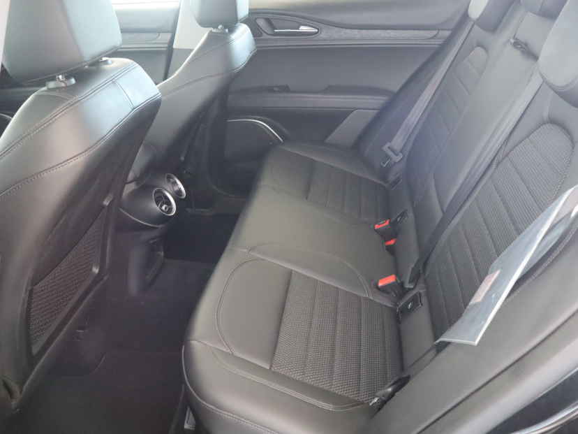 Alfa Romeo Stelvio, 2019