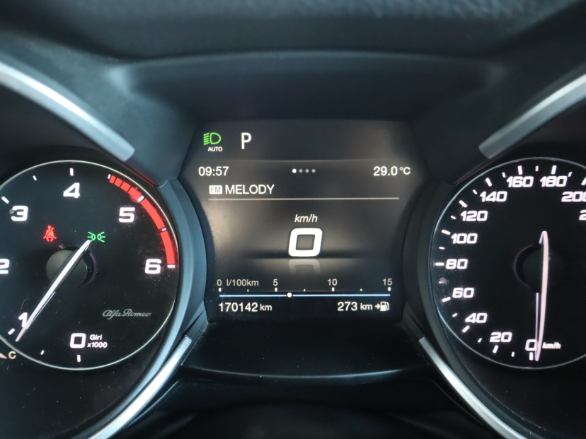 Alfa Romeo Stelvio, 2019