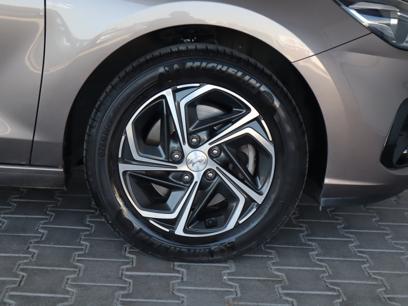 Hyundai i30, 2021